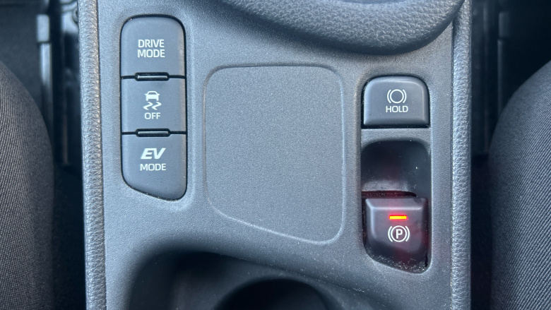 Toyota Yaris 1.5 Hybrid Design 5dr CVT Hybrid Hatchback